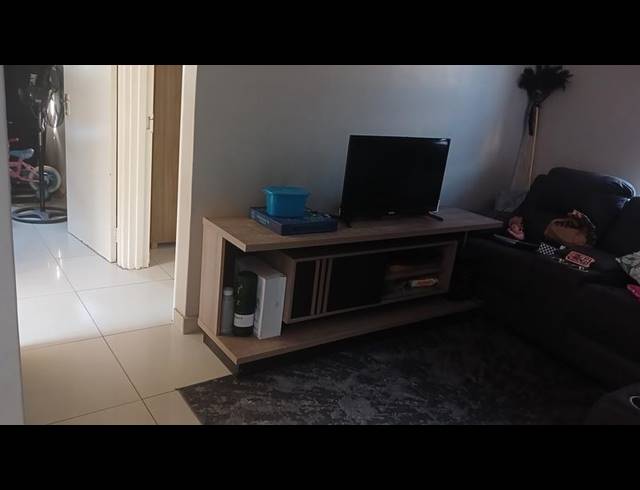 2 BEDROOM HOUSE FOR SALE IN CLAYVILLE